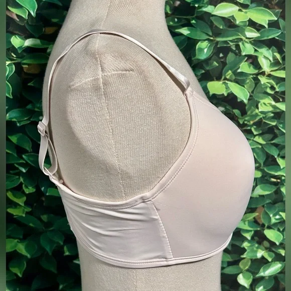 Essentials Rene Rofe Flexible Fit Lined Wirefree Bra Teen 36D Ivory NWOT - Picture 2 of 6